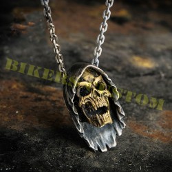 collier avec pendentif spectre