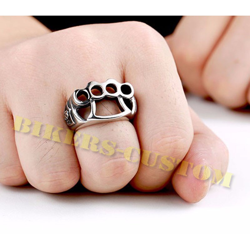Bikers-Custom : Bague biker poing américain