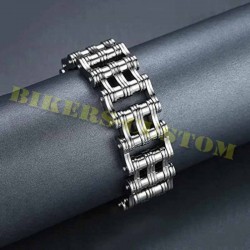 Bracelets chaine moto 2 rangs chrome.